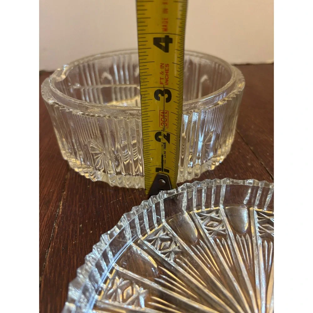 Vintage Round Clear Pressed Glass 3 Section Divided Trinket Box with‎ Lid 5.5in